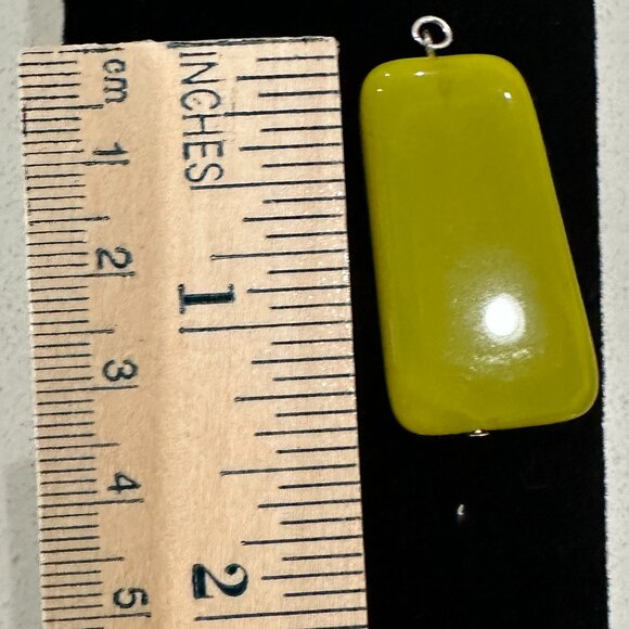 Vintage Serpentine Stone Pendant - Picture 5 of 6